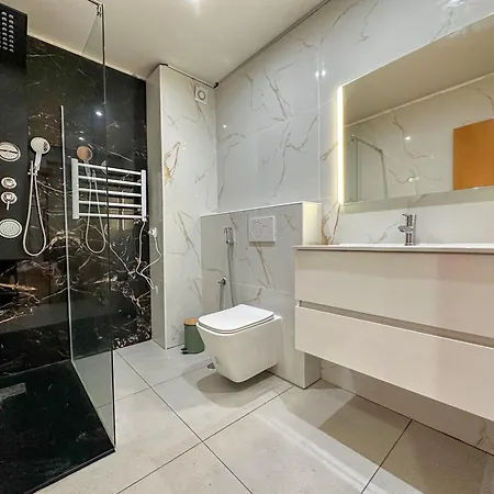 T2 Renovado | Piscina & Garagem | Marina Park Lagos