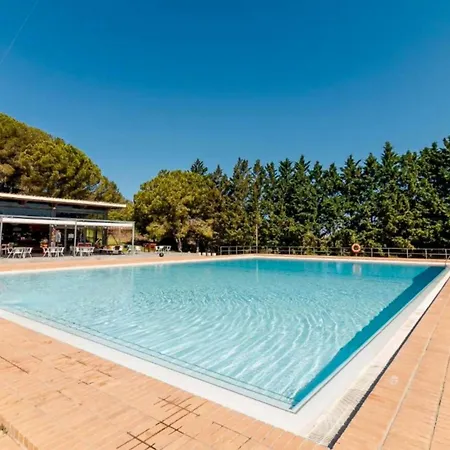 T2 Renovado | Piscina & Garagem | Marina Park *