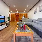Apartmán T2 Renovado | Piscina & Garagem | Marina Park Lagos