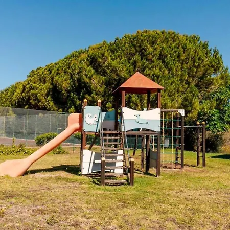 T2 Renovado | Piscina & Garagem | Marina Park *